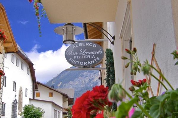 Hotel San Leonardo Abtei Exterior foto